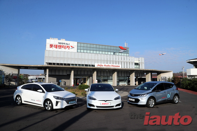 롯데렌터카, 제주서 테슬라의 스포티함을 만나요