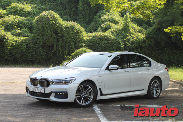 BMW 740e iPERFORMANCE M이 부르는 노래