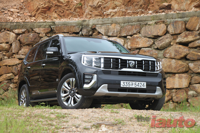 차박에 딱 맞는 대형 SUV, 기아 모하비