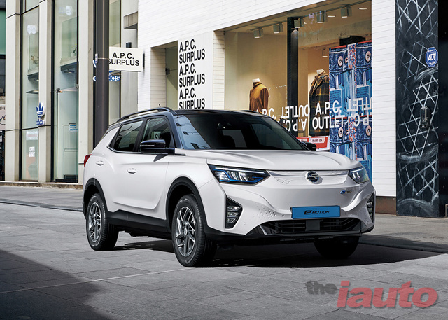 쌍용차, 첫 번째 전기 SUV 코란도 이모션 출시
