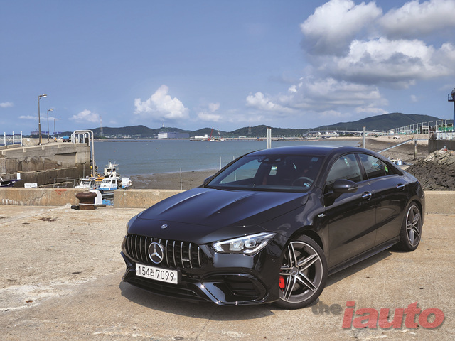 고성능 엔트리 모델의 시작, 메르세데스 AMG CLA 45 S 4매틱+