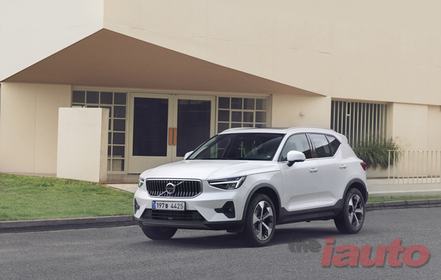 볼보차 XC40, 미국 IIHS 주관 충돌 안전테스트 ‘최고 등급’ 획득