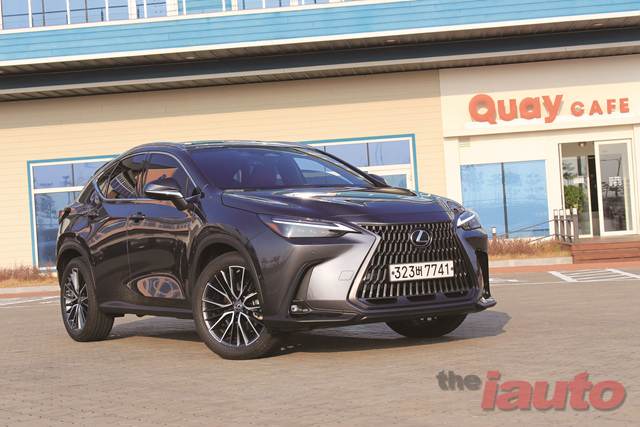 렉서스 NX 350h, 묵묵하게 다가선 SUV
