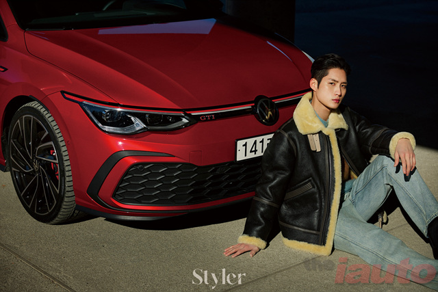 폭스바겐코리아, ‘신형 골프 GTI X 펜싱 선수 김준호’ 화보 공개