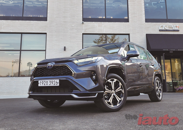 달리고 싶은 느낌이 있는 토요타 RAV4 PHEV