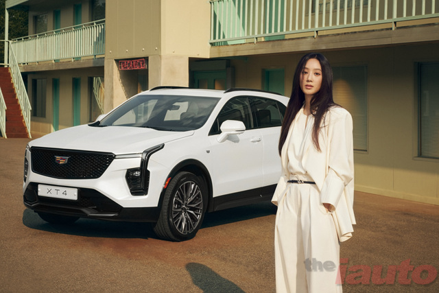 \'일상의 감각을 깨우는 스타일\' 캐딜락, 뉴 XT4 출시 기념 앰배서더 정려원 화보 공개