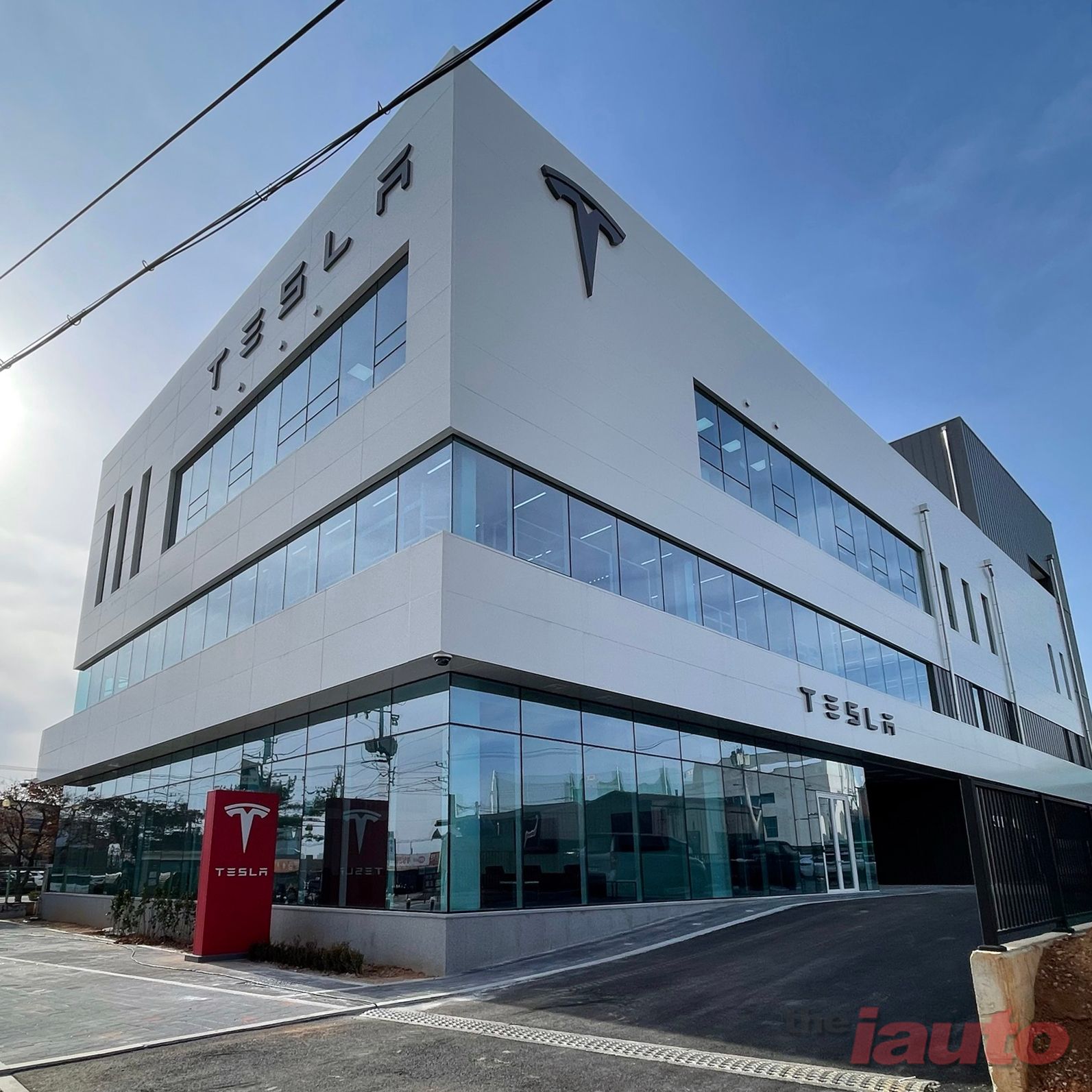 Tesla Korea, 추석 연휴 특별 서비스 운영으로 오너들의 안전한 귀향길 지원