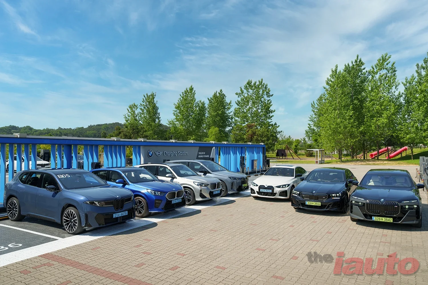 BMW 그룹, 순수전기차 누적 200만 대 돌파… 국내에서도 수입 프리미엄 전기차 리더십 이어가