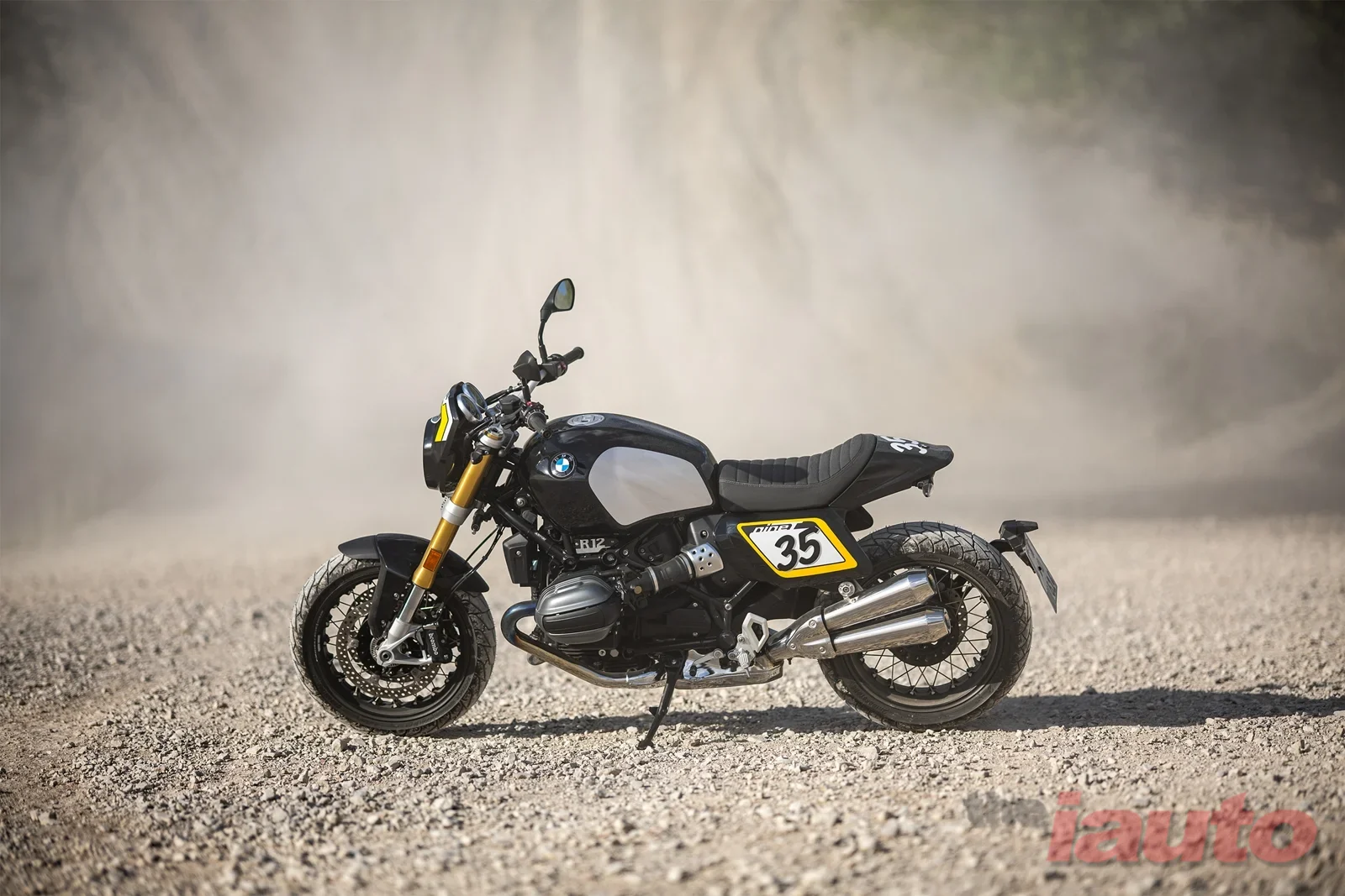 BMW 모토라드, 플랫트랙 감성 담은 R 12 nineT 트래커 에디션 국내 10대 한정 판매